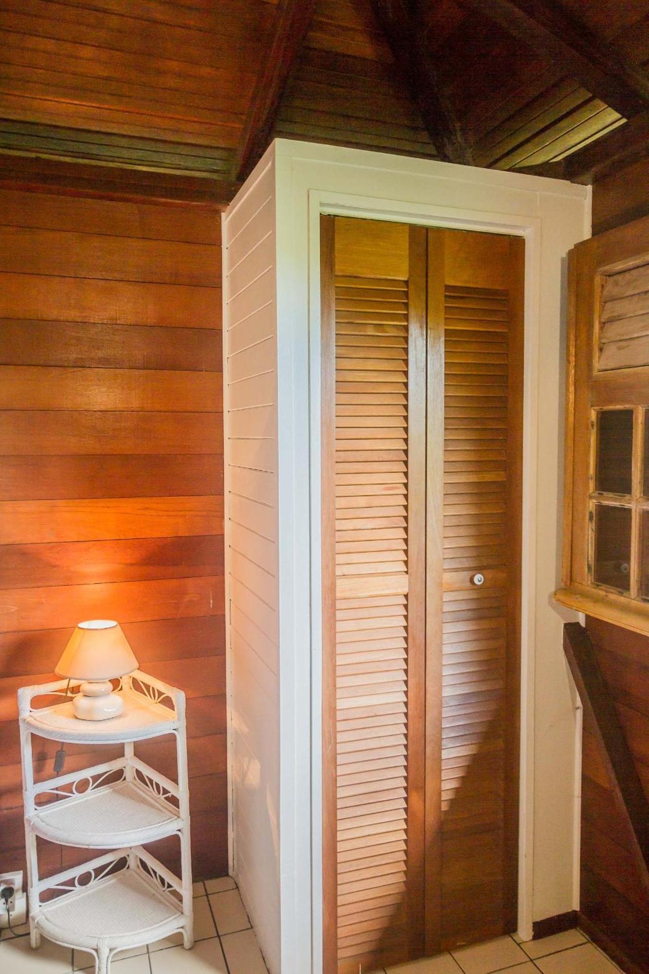 Ecolodges Karet Deshaies Exterior photo